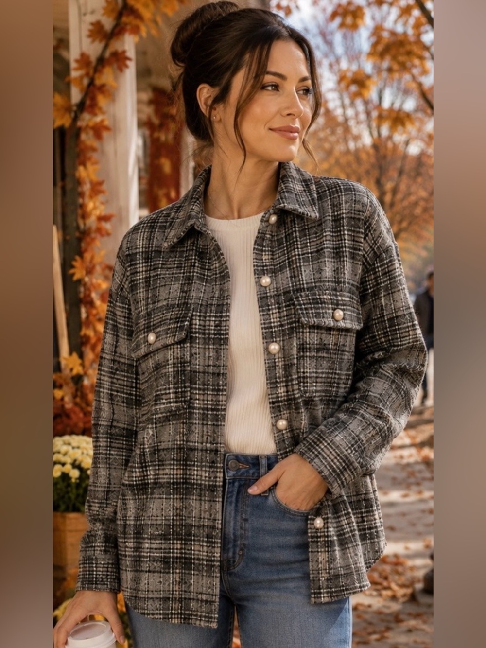 Women’s Plaid Shacket Size Large Grey Black Pearl Button Shirt Jacket